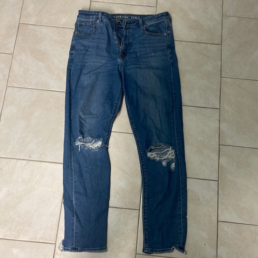 American Eagle Mom jeans size 10
